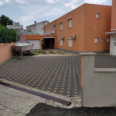 Апартаменты Zrno Макарска